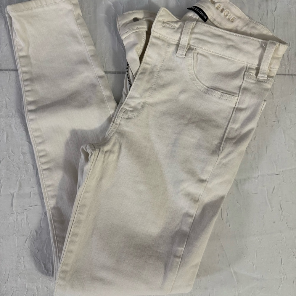 American Eagle Outfitters Cream Stretch Jeans